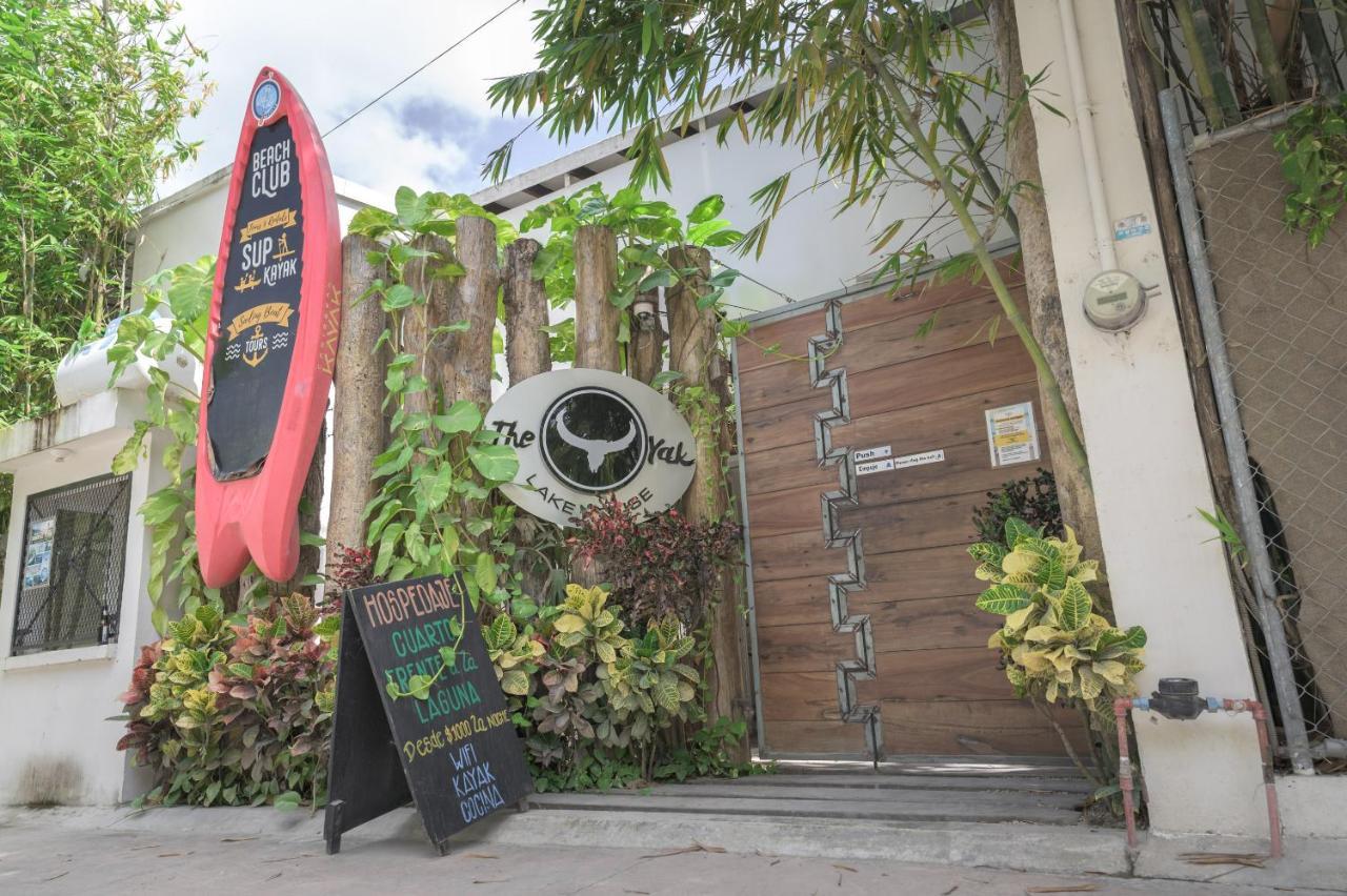The Yak Lake House - Hostal Bacalar Esterno foto