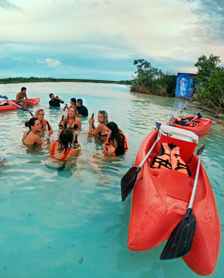The Yak Lake House - Hostal Bacalar Esterno foto