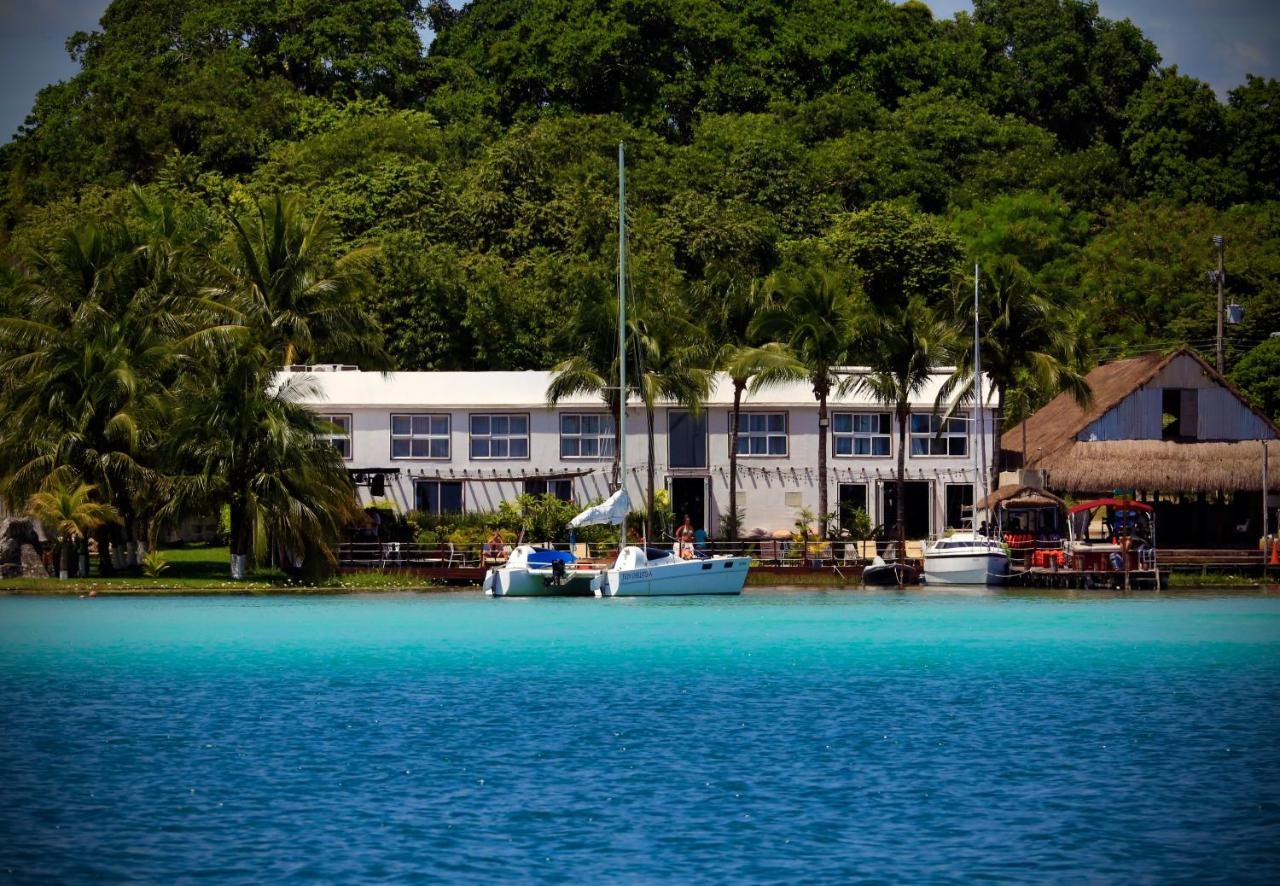 The Yak Lake House - Hostal Bacalar Esterno foto