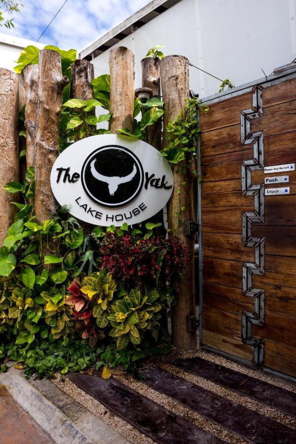 The Yak Lake House - Hostal Bacalar Esterno foto
